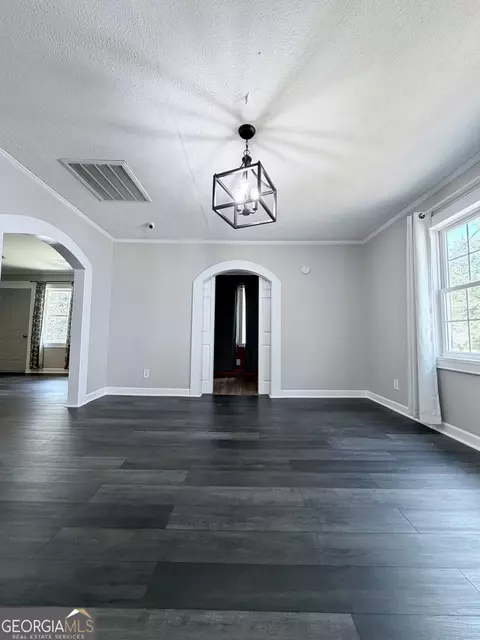 Living - 213 N Lee St, Lagrange, GA 30240 photo 6 of 6