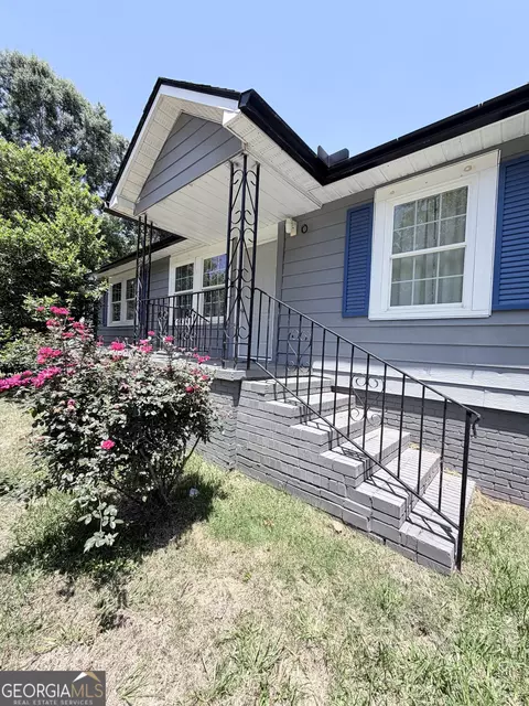 Exterior - 213 N Lee St, Lagrange, GA 30240 photo 3 of 3