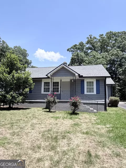 Exterior - 213 N Lee St, Lagrange, GA 30240 photo 1 of 3