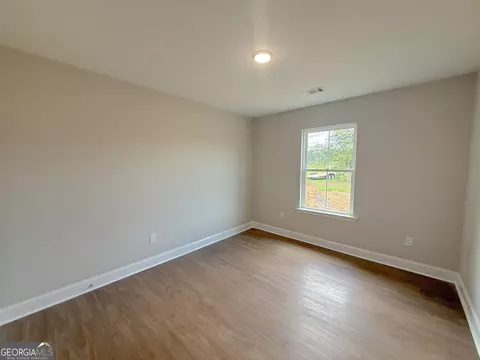 Bedroom - 3923 Mosley Rd, Claxton, GA 30417 photo 2 of 4