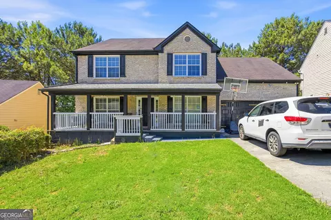 595 Castlebrooke Dr, Lawrenceville, GA 30045