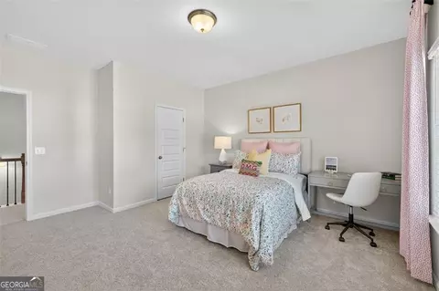 Bedroom - 201 Roy Dr, Calhoun, GA 30701 photo 4 of 9