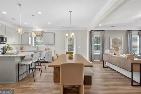 Dining - 201 Roy Dr, Calhoun, GA 30701 photo 4 of 4