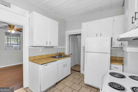 Kitchen - 1926 Howard Ave, Augusta, GA 30904 photo 1 of 3