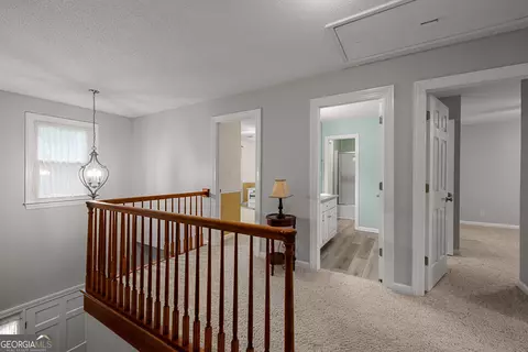Entry Way - 214 Highland Trl, Lagrange, GA 30240 photo 5 of 6