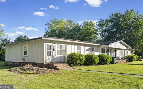 509 Beville St, Waycross, GA 31501