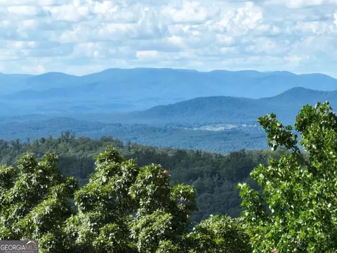 31 Highline Dr, Ellijay, GA 30536