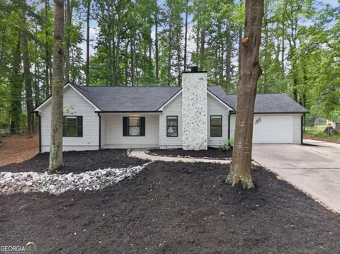 160 Running Bear Trail Trl, Fayetteville, GA 30214