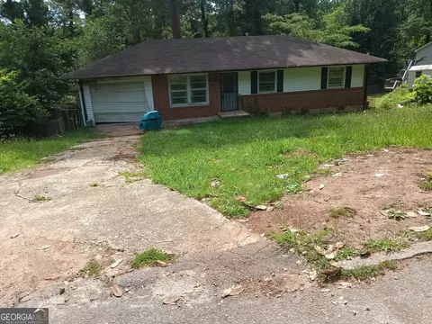 4842 Ridgewood Dr, Forest Park, GA 30297
