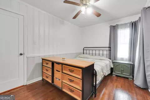 Bedroom - 105 Pine St, Barnesville, GA 30204 photo 4 of 4