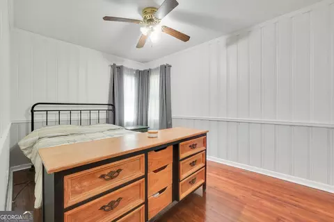 Bedroom - 105 Pine St, Barnesville, GA 30204 photo 3 of 4