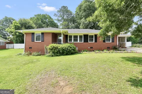 105 Pine St, Barnesville, GA 30204