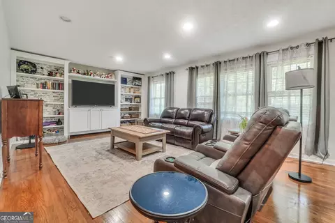Other - 105 Pine St, Barnesville, GA 30204 photo 3 of 11