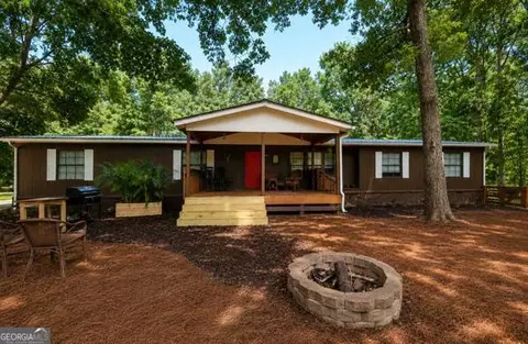 1365 Mcpherson Church Rd, Dallas, GA 30132