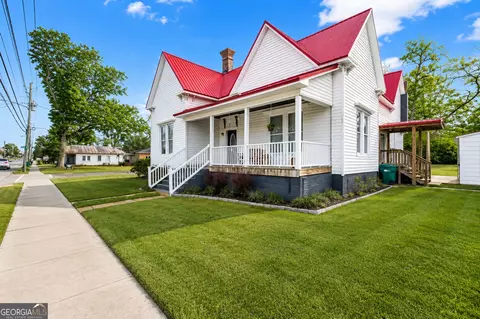 169 W Dykes St, Cochran, GA 31014