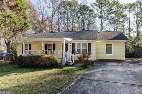 135 Longbranch Ct, Athens, GA 30605