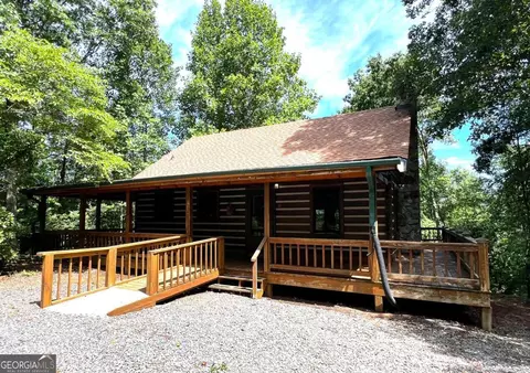 187 Tiffany Ln, Mineral Bluff, GA 30559