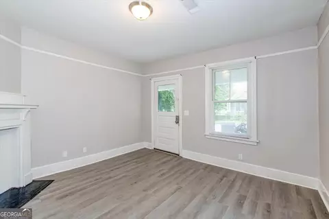 Living - 107 Ellis St, Augusta, GA 30901 photo 3 of 4