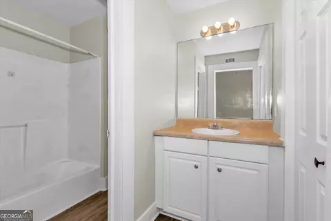Bath - 107 Ellis St, Augusta, GA 30901 photo 1 of 2