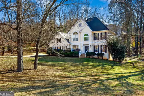 102 Cameron Pointe Dr, Lagrange, GA 30240