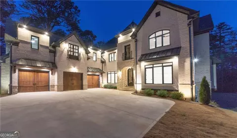 10765 Shallowford Rd, Roswell, GA 30075