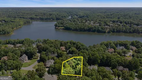 810 Southern Shore Dr, Peachtree City, GA 30269