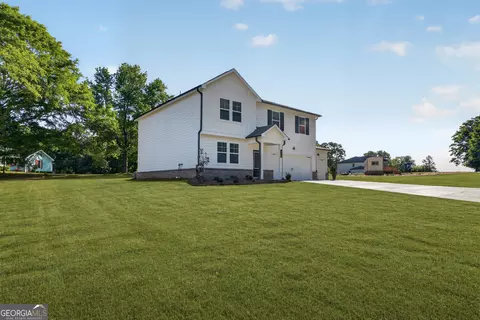 408 Panther Creek Ln, Jackson, GA 30233