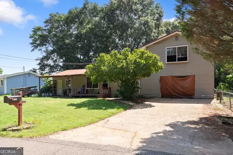 105 Fairlane Dr, Jefferson, GA 30549