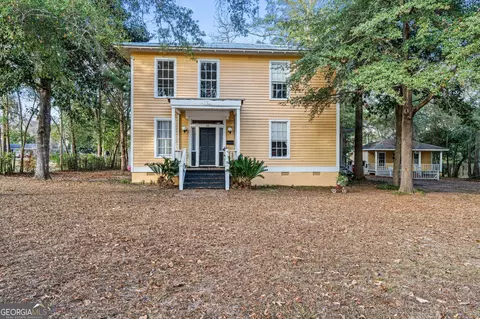 66 Merritt St, Hawkinsville, GA 31036