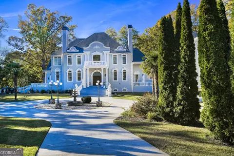 6020 Riverside Dr, Sandy Springs, GA 30328