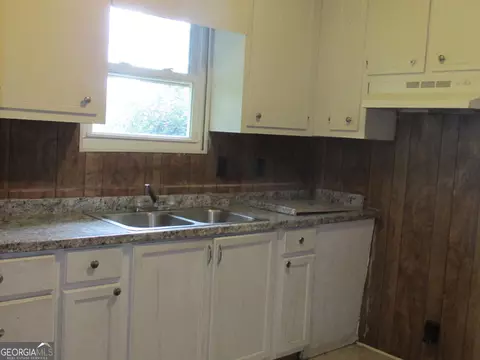 Kitchen - 146 E Wright St, Winder, GA 30680 photo 1 of 3