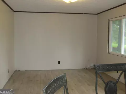 Living - 146 E Wright St, Winder, GA 30680 photo 2 of 2