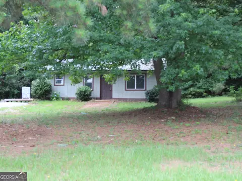 Exterior - 146 E Wright St, Winder, GA 30680 photo 2 of 4