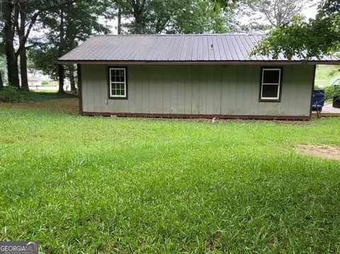 Exterior - 146 E Wright St, Winder, GA 30680 photo 3 of 4