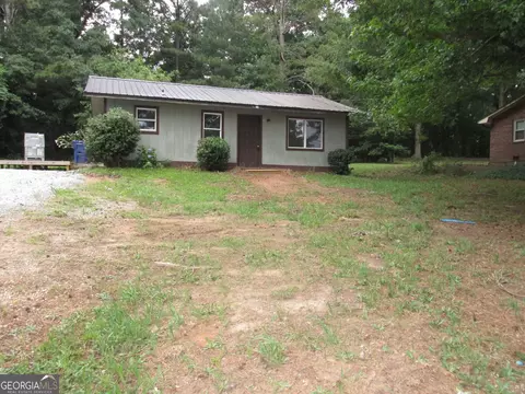 Exterior - 146 E Wright St, Winder, GA 30680 photo 1 of 4