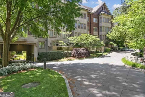 1717 N Decatur Rd #104, Atlanta, GA 30307
