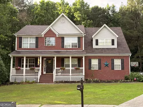 2758 Harbins Bend Ln, Dacula, GA 30019