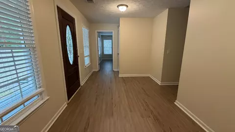 Entry Way - 2477 Upper Big Springs Rd, Lagrange, GA 30241 photo 1 of 5