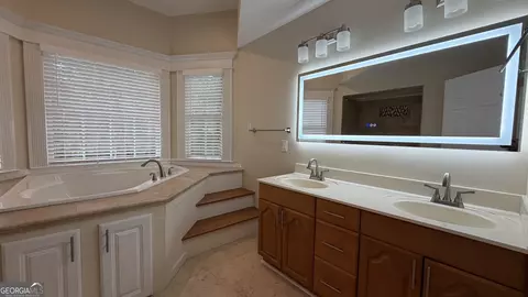 Bath - 2477 Upper Big Springs Rd, Lagrange, GA 30241 photo 1 of 5
