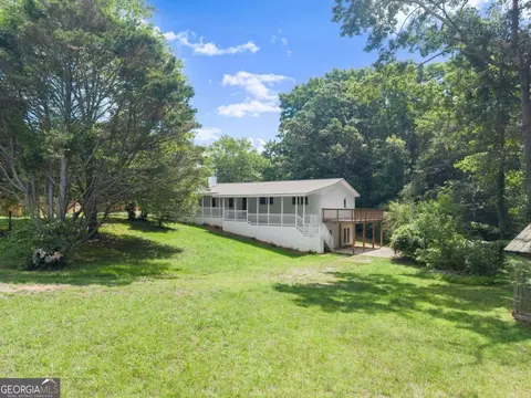 5198 Holly Springs Rd, Pendergrass, GA 30567