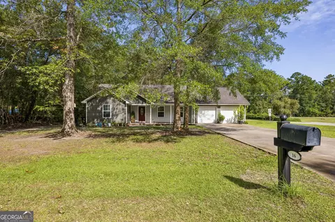 16 Collett Ct, Brunswick, GA 31523
