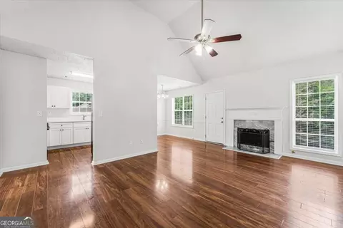 Living - 1312 Vine Cir, Mcdonough, GA 30253 photo 2 of 7