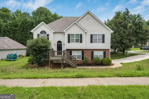 1312 Vine Cir, Mcdonough, GA 30253
