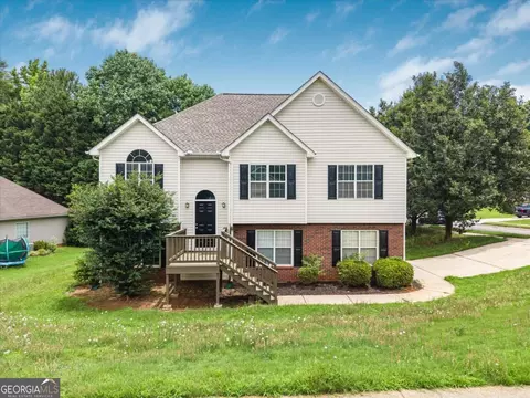 Exterior - 1312 Vine Cir, Mcdonough, GA 30253 photo 2 of 6