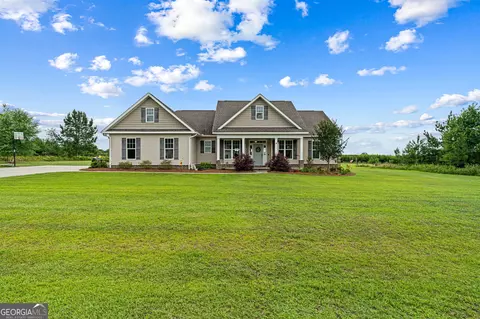 180 Woodland Trl, Cochran, GA 31014