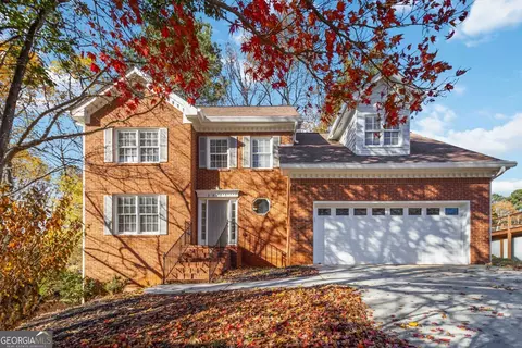 3477 Chinaberry Ln, Snellville, GA 30039