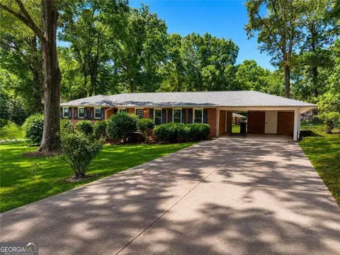 23 E Camelia Rd NE, Rome, GA 30161