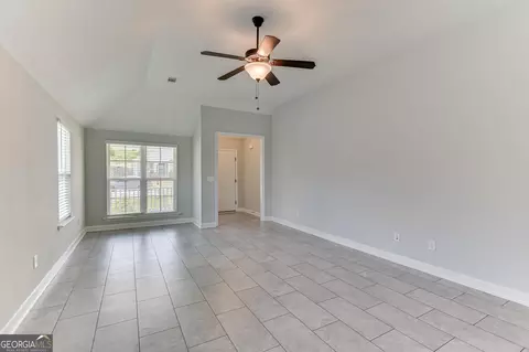 Living - 870 Goodale Dr, Augusta, GA 30909 photo 2 of 2
