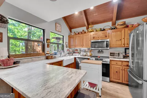Kitchen - 65 Vienna Ring, Helen, GA 30545 photo 1 of 3