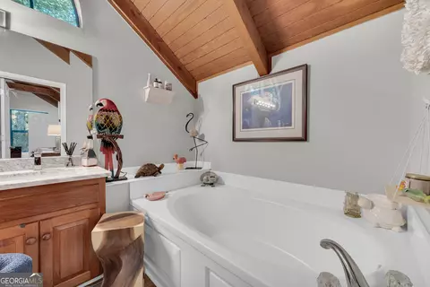 Bath - 65 Vienna Ring, Helen, GA 30545 photo 2 of 3